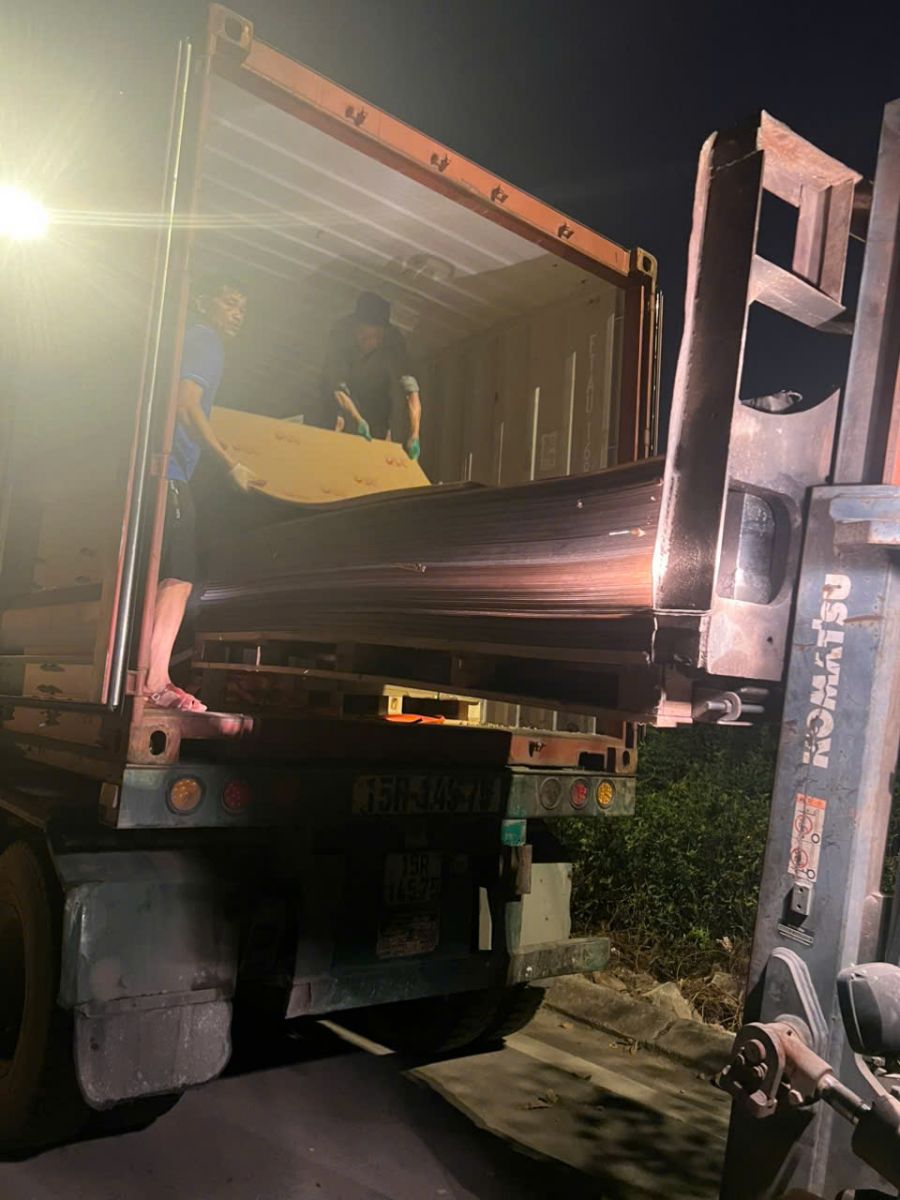 Bán tam mica đúc trung quốc giá rẻ